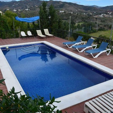 Apartamento-Estudio En Villa Con Piscina Malaga Luaran gambar
