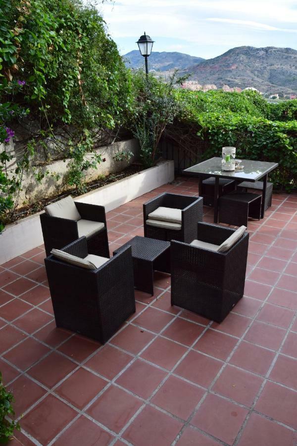 Apartamento-Estudio En Villa Con Piscina Malaga Luaran gambar