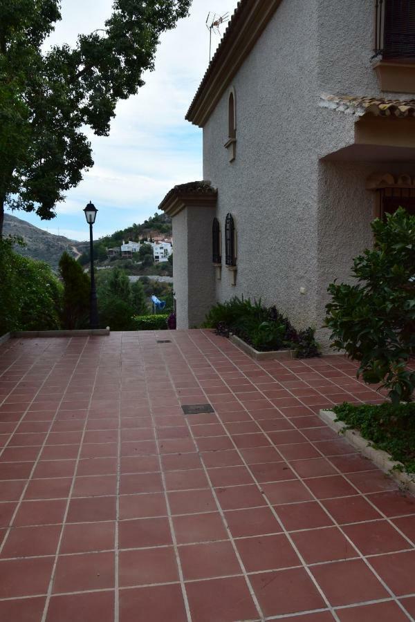 Apartamento-Estudio En Villa Con Piscina Malaga Luaran gambar